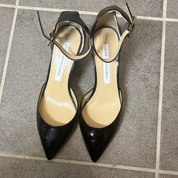 Diane Von Furstenberg Shoes - Diane Von Furstenberg women’s shoes Sz 5.5 Wedge Black Patent Ankle Wrap pointed
